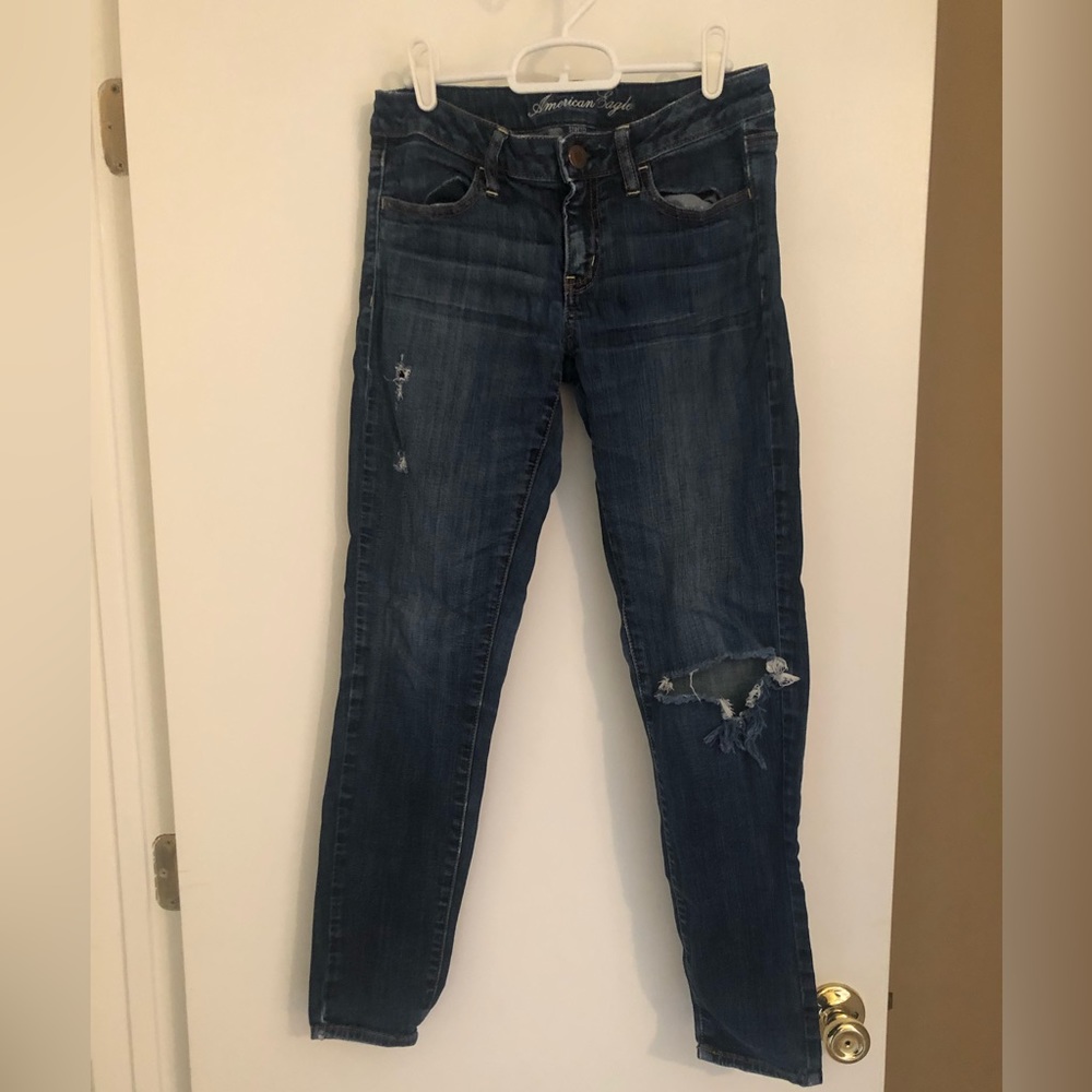 American Eagle Distressed Skinny Jean